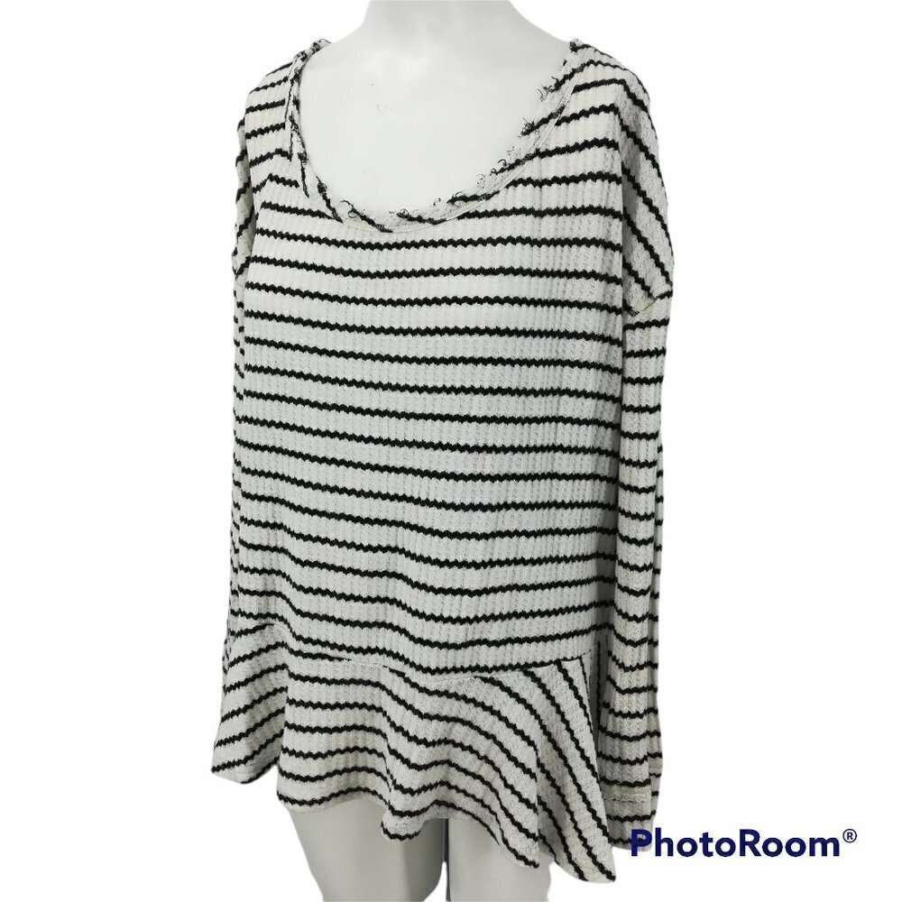 We The Free Striped Thermal Shirt Size M Stretch Raw Ruffle Neck Flowy Hem - Picture 2 of 12